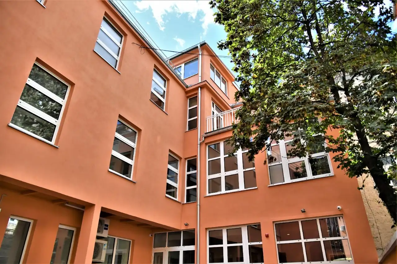  Učenički dom Ante Brune Bušića