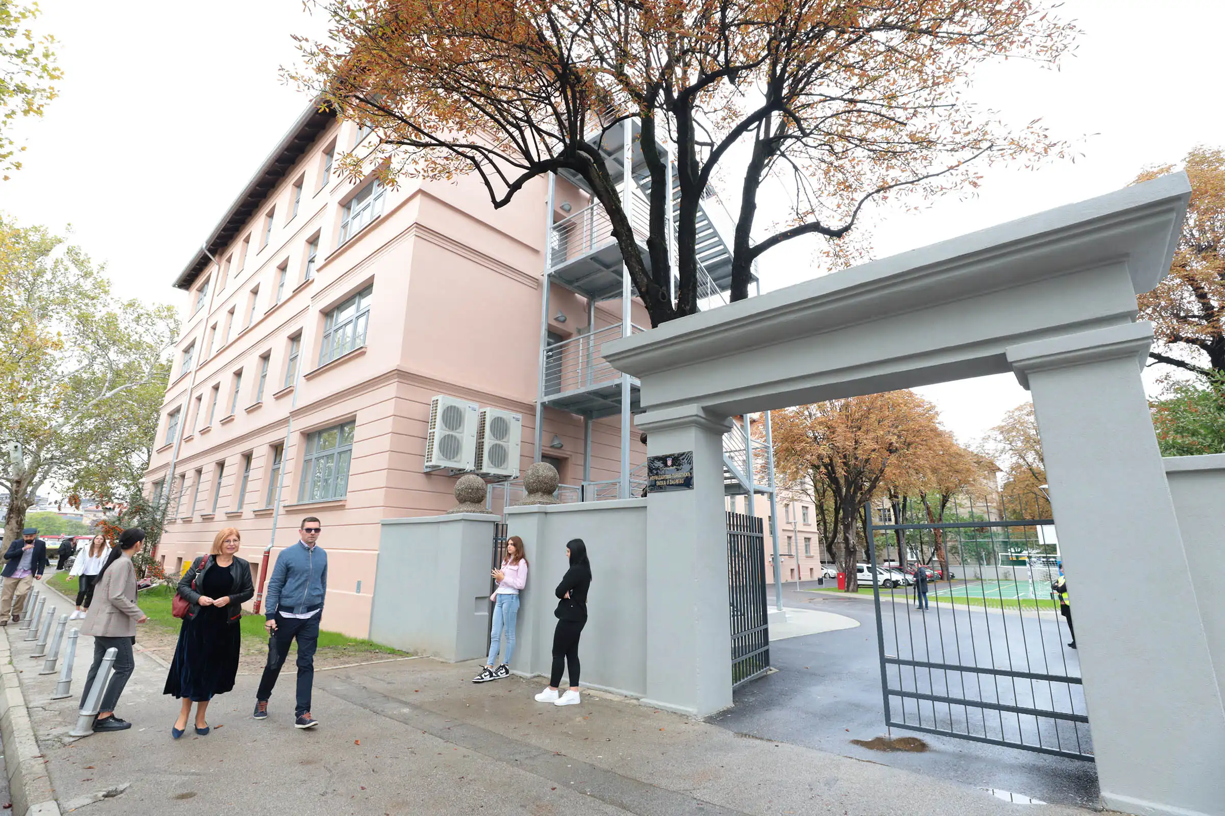  Hotelijersko-turistička škola