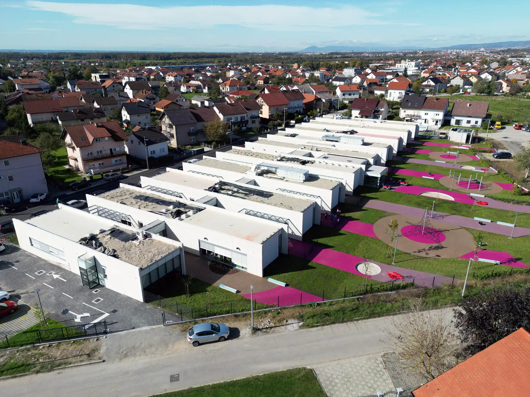 28 novih, dograđenih i obnovljenih‍VRTIĆA I ŠKOLAza bolji odgoj i obrazovanje